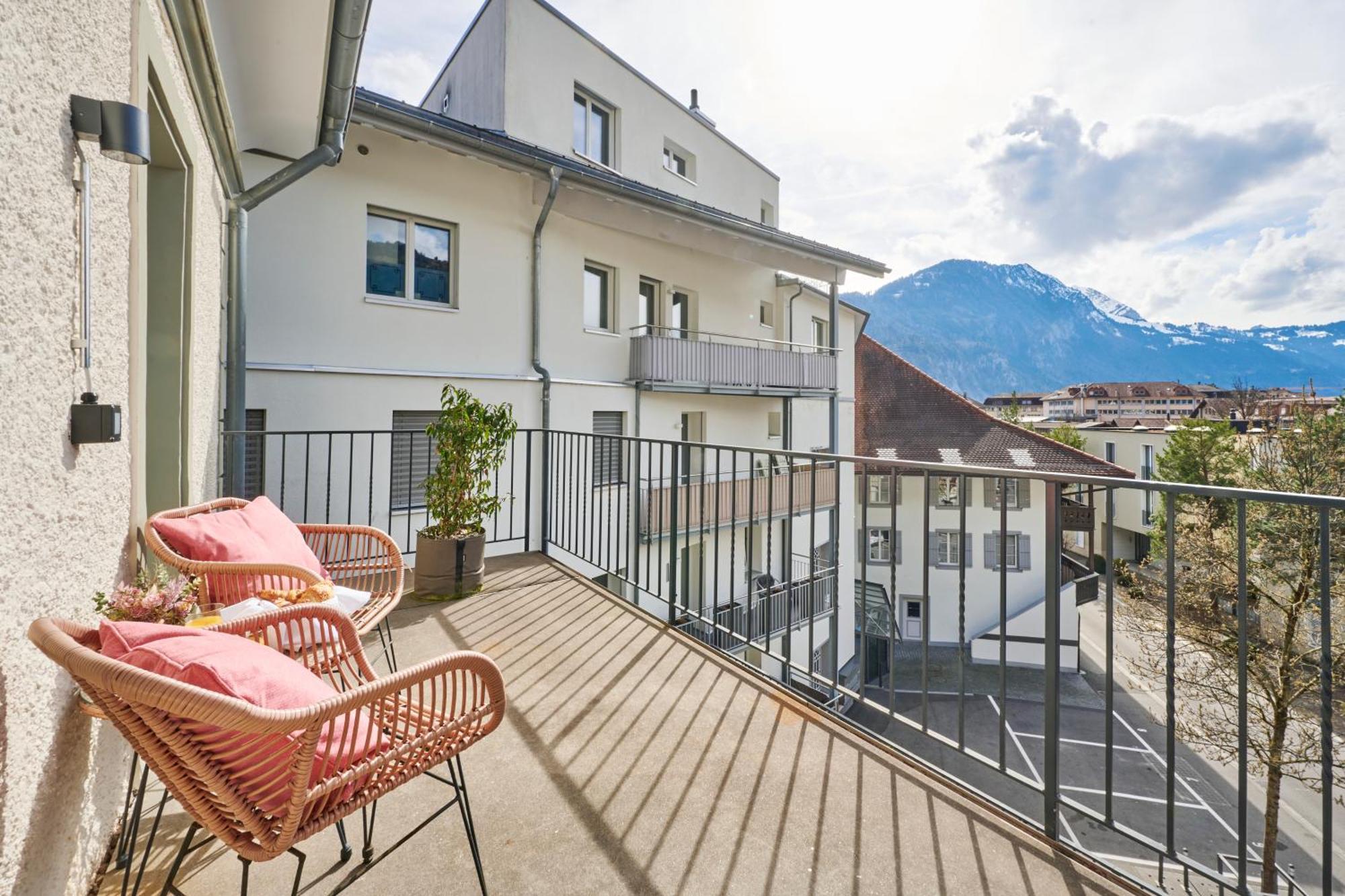 Aparthotel Krone - Self Check-In Unterseen Exterior foto