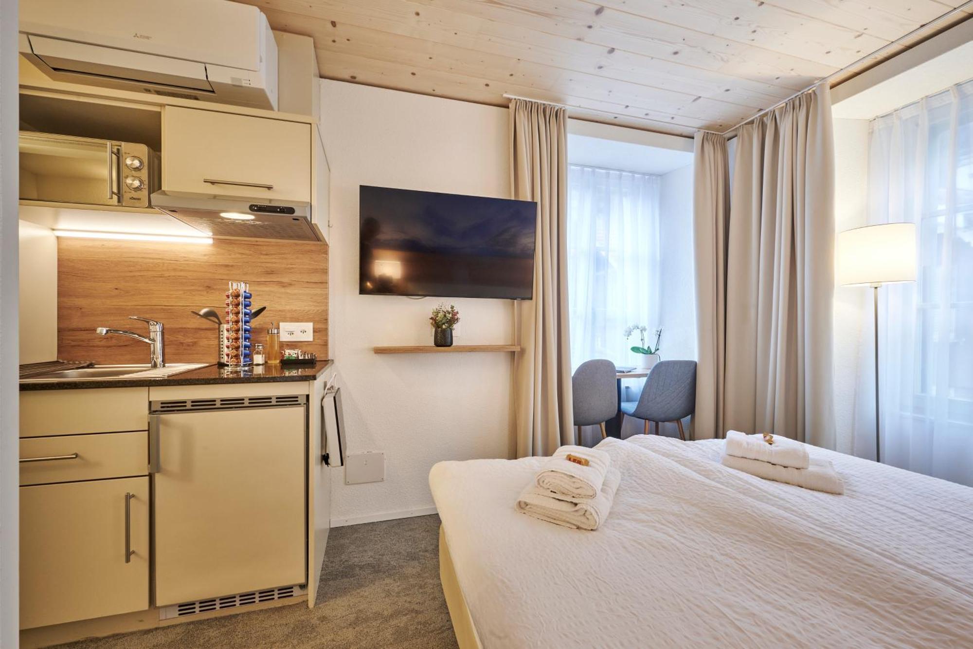 Aparthotel Krone - Self Check-In Unterseen Exterior foto